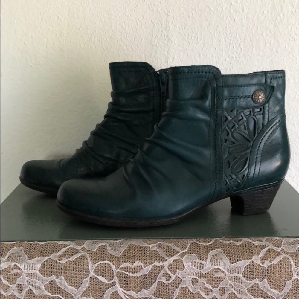 Rockport-Size 8-Bootie-cute, feminine,vintage look